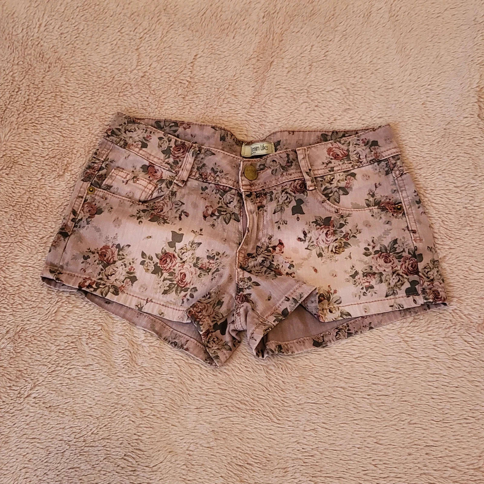 Short fleuri vintage